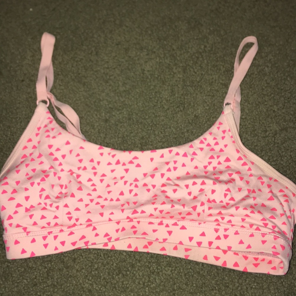 pink sports bra with designs forever 21